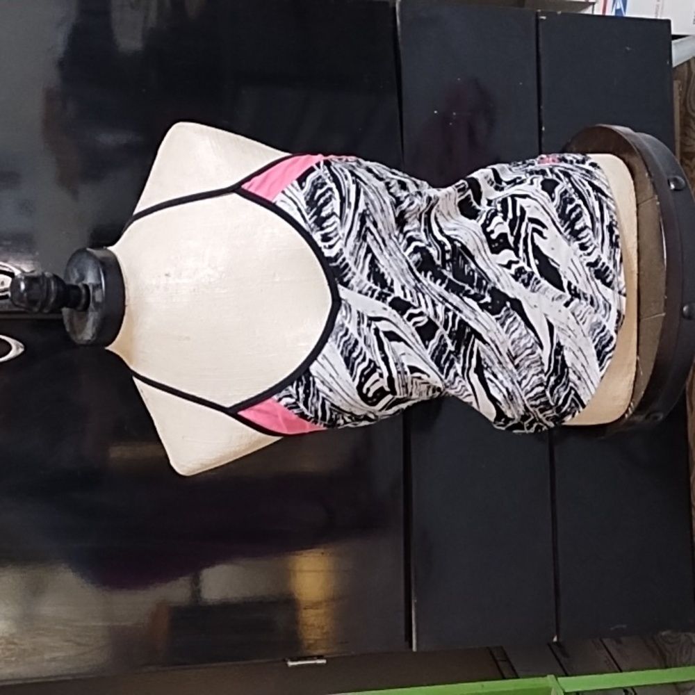 Womens RBX bathing suit top spandex stretch sz L swimwear Athletic Tank black